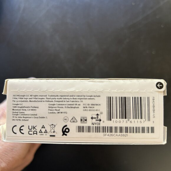 New! Fitbit Inspire 3 Health and Fitness Tracker - Picture 7 of 7